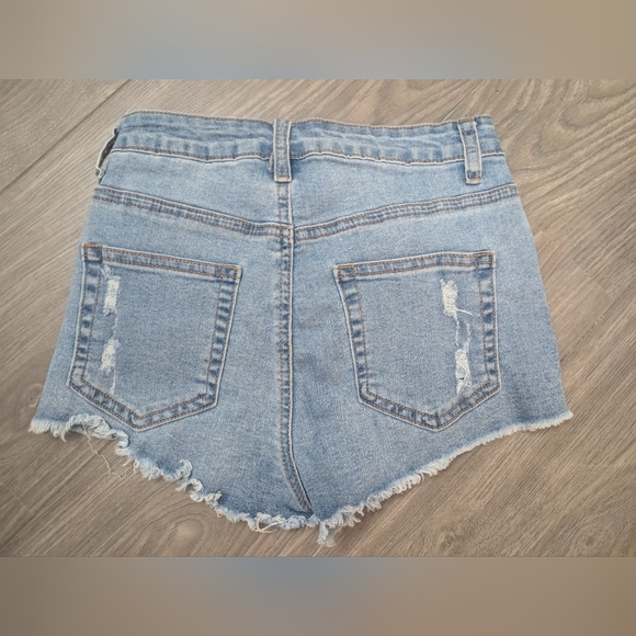 Like New, Revamped Denim Booty Shorts Size 00 Perfect Condition, Very Hot! - Picture 3 of 3